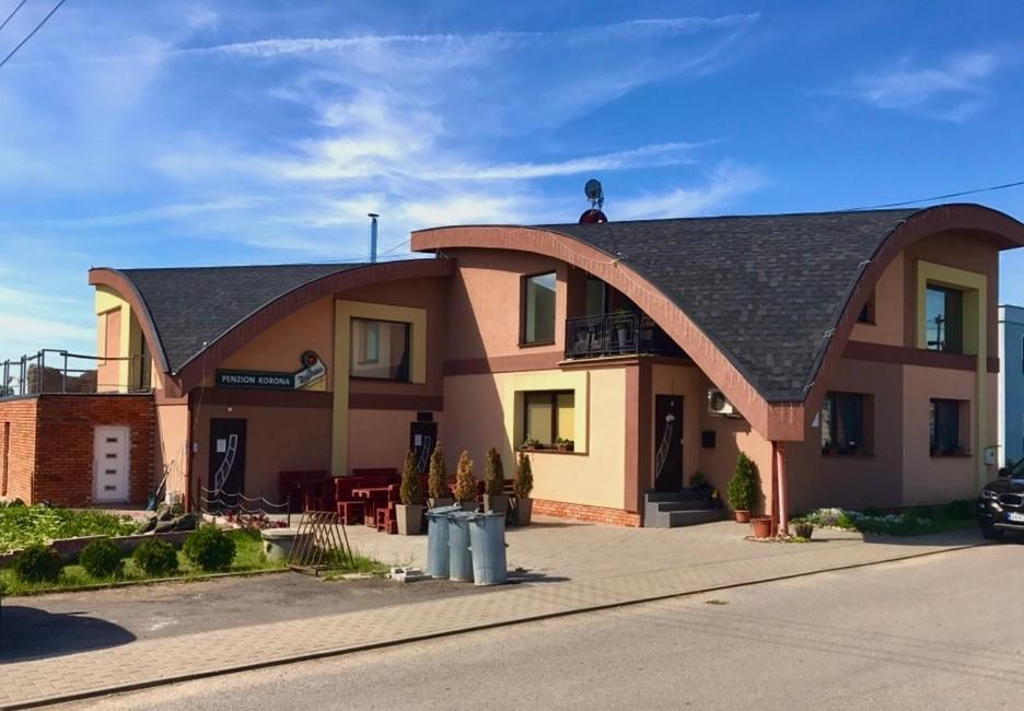 Blh nad Iplom Korona Panzio Bed & Breakfast エクステリア 写真